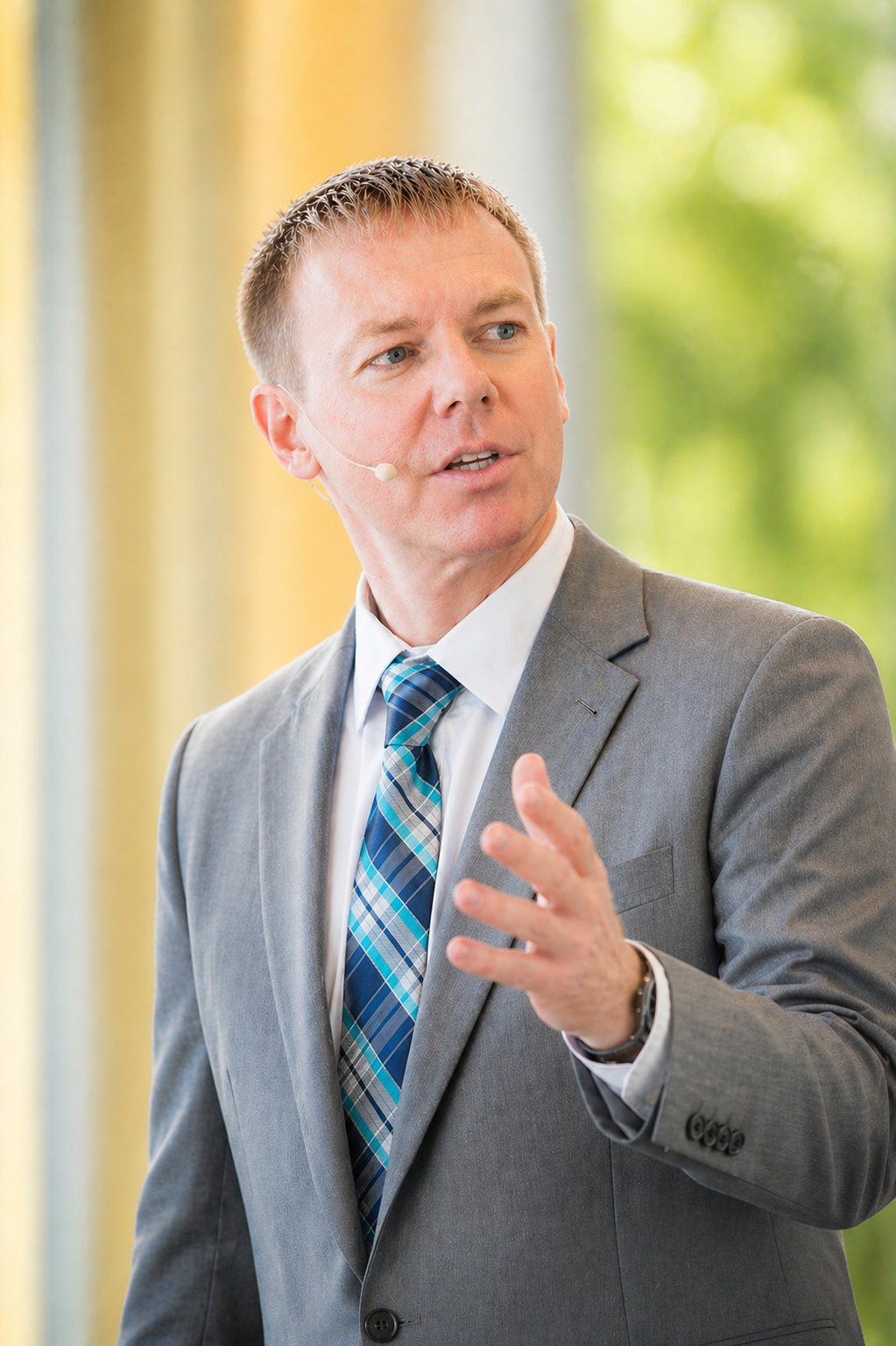Michael Erskine speaking at an academic event